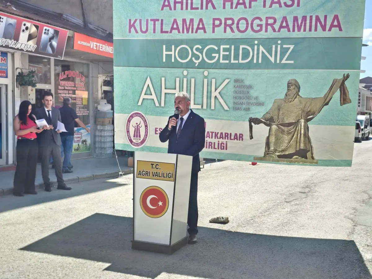 Ağrı’da tekstilkentde bulunan 19 iş yeri imalatçı esnafa kiraya verilecek