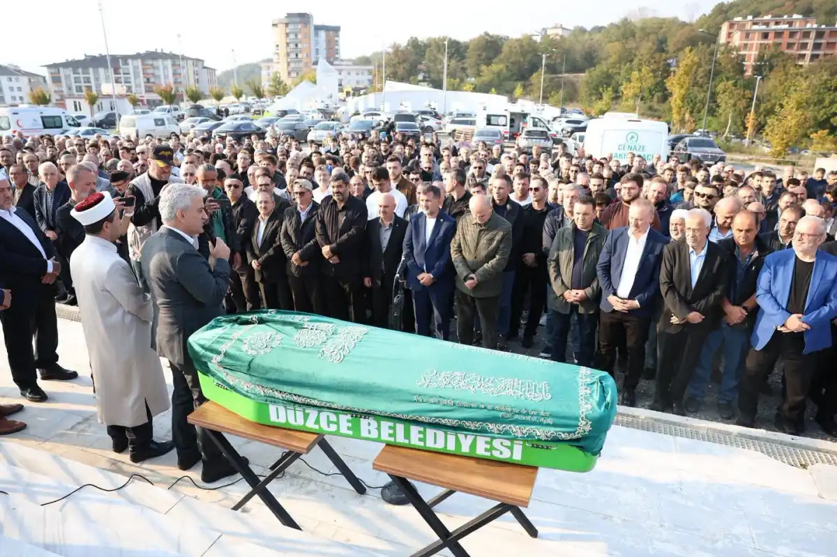 Prof. Dr.  Ayhan Şamandar son yolculuğuna uğurlandı