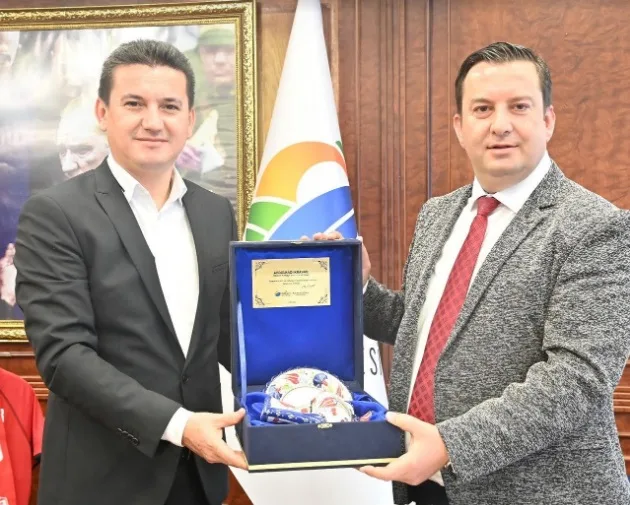 KOSAVA MAMUŞA BELEDİYE BAŞKANI ABDÜLHADİ KRASNİÇ’TEN KUMLUCA BELEDİYESİNE ZİYARET