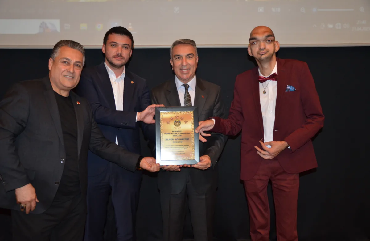 ALPER KOCABIYIK’IN SANATINA ANLAMLI ÖDÜL