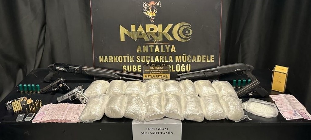 Antalya'da Narkotik Operasyonlarında 138 Şüpheli Yakalandı