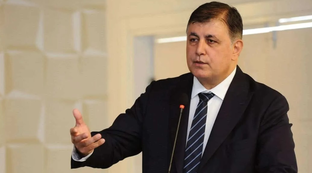 İzmir'de Grev Sona Erdi: İşçiler Cemil Tugay'ın Teklifini Kabul Etti