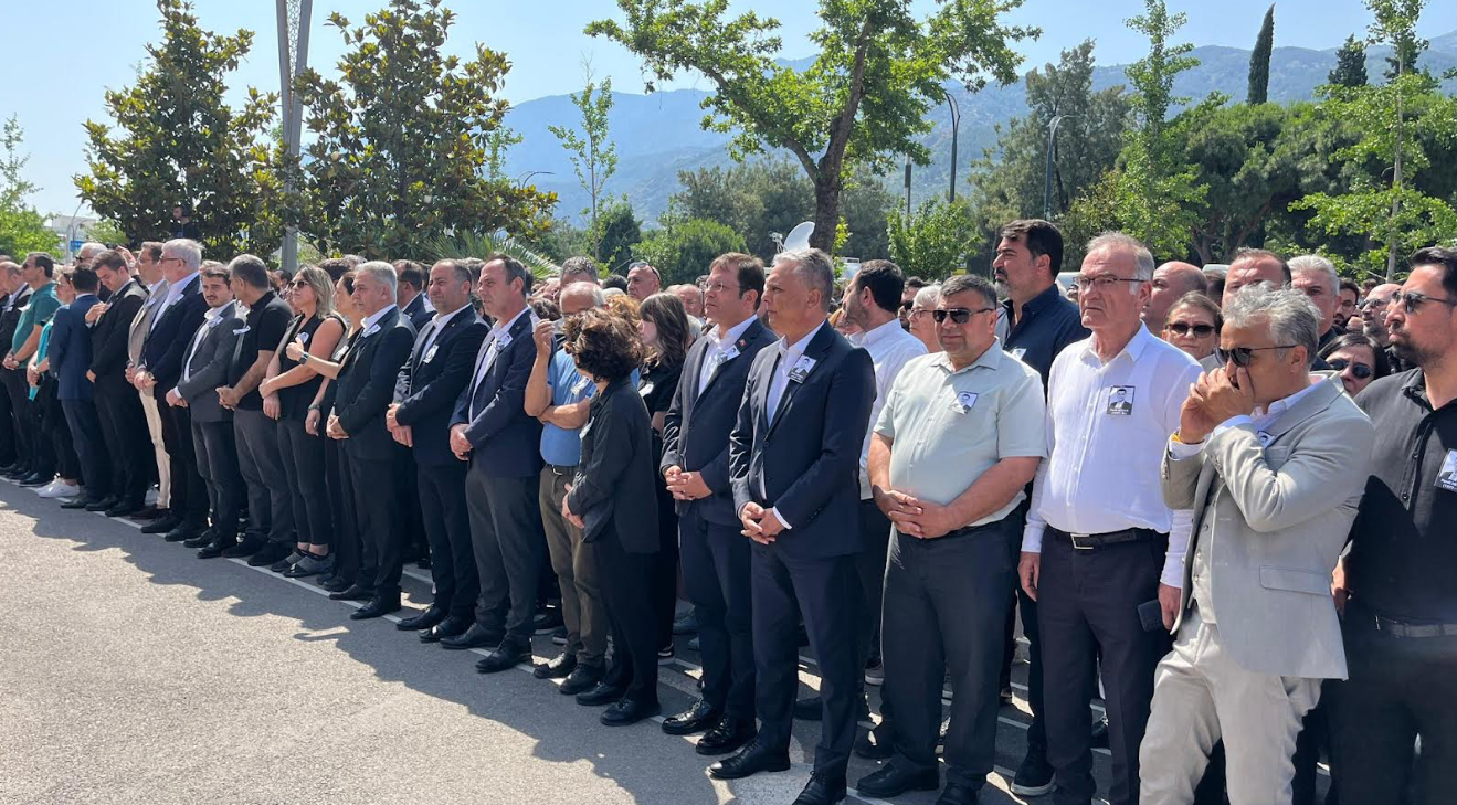 Ferdi Zeyrek’in adı Muratpaşa’da bir parkta yaşayacak