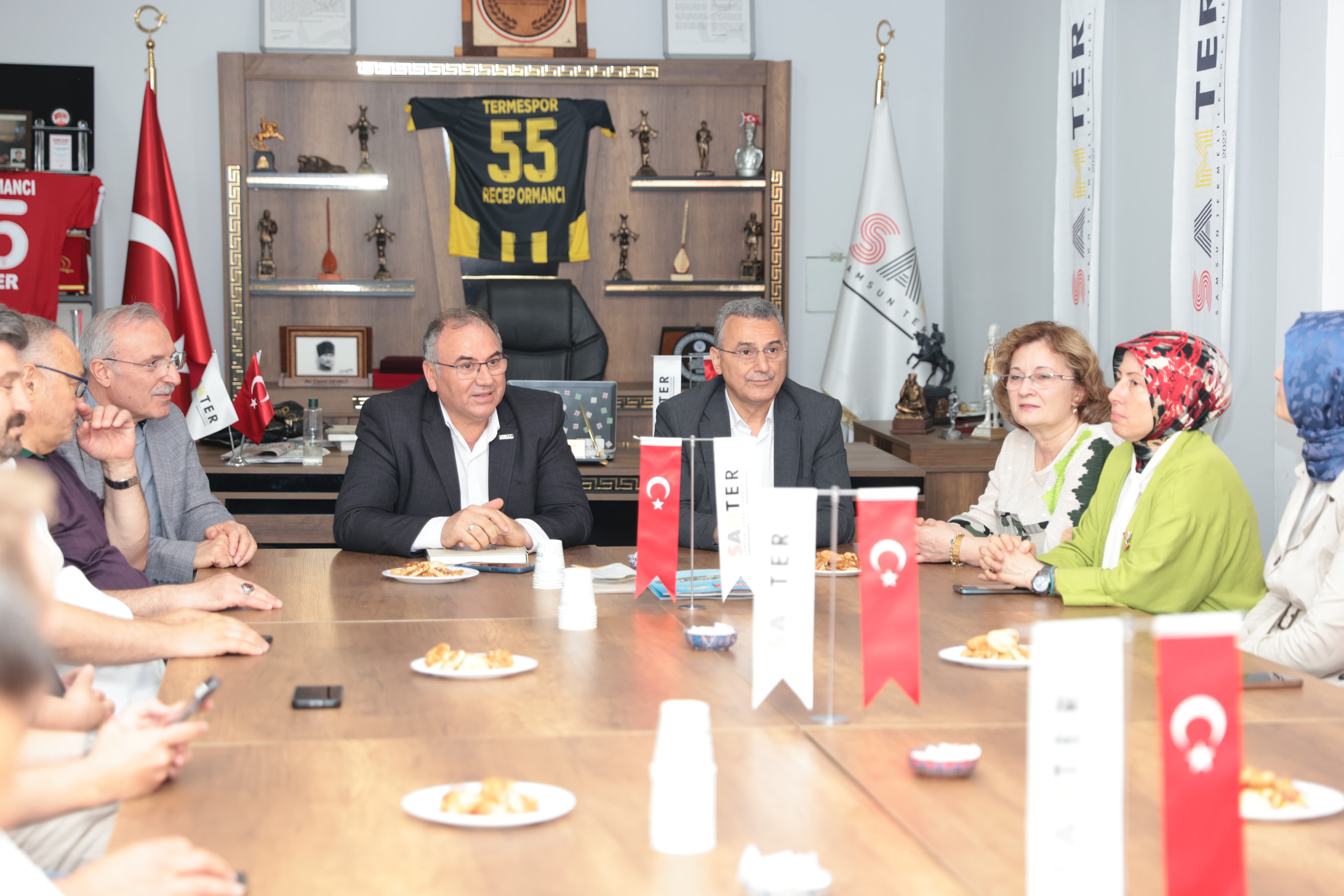 Samsun Termeliler Derneği toplantısına İlkadım Belediye Başkanı İhsan Kurnaz da katıldı