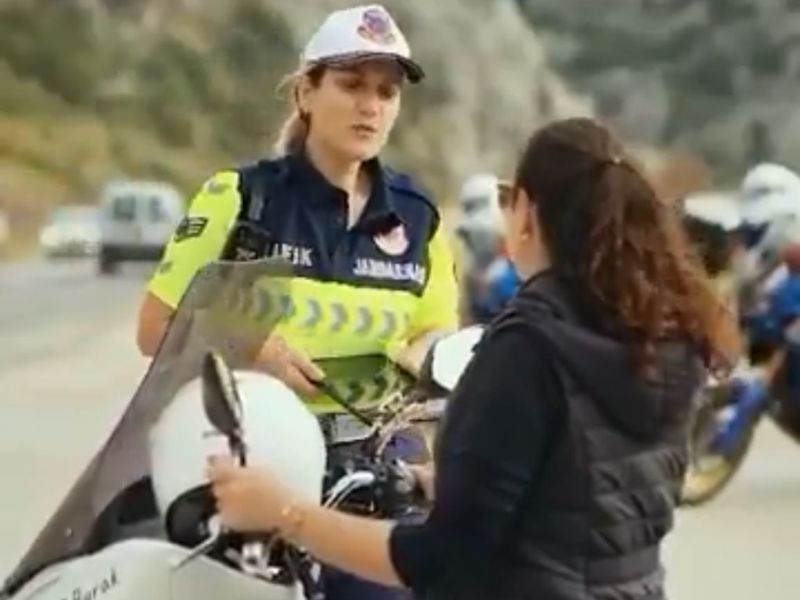 Muğla Jandarmasından Motosiklet Sürücülerine Kask ve Ekipman Uyarısı