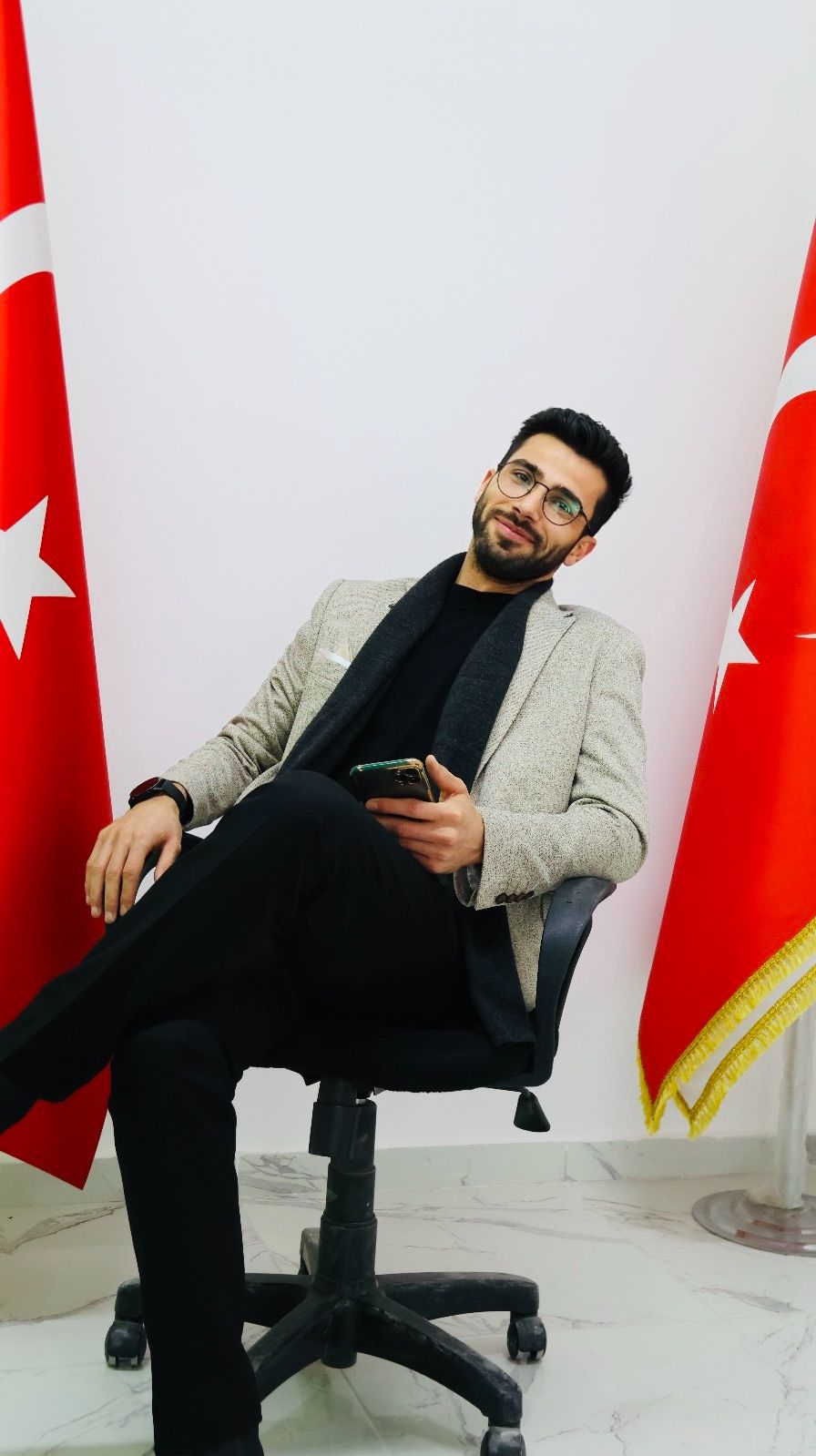 Hüseyin Yavuz kimdir ?