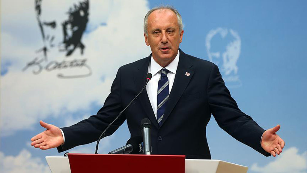 Muharrem İnce CHP’ye Döndü: “Bugün Buraya Hasret Gidermeye Geldim”
