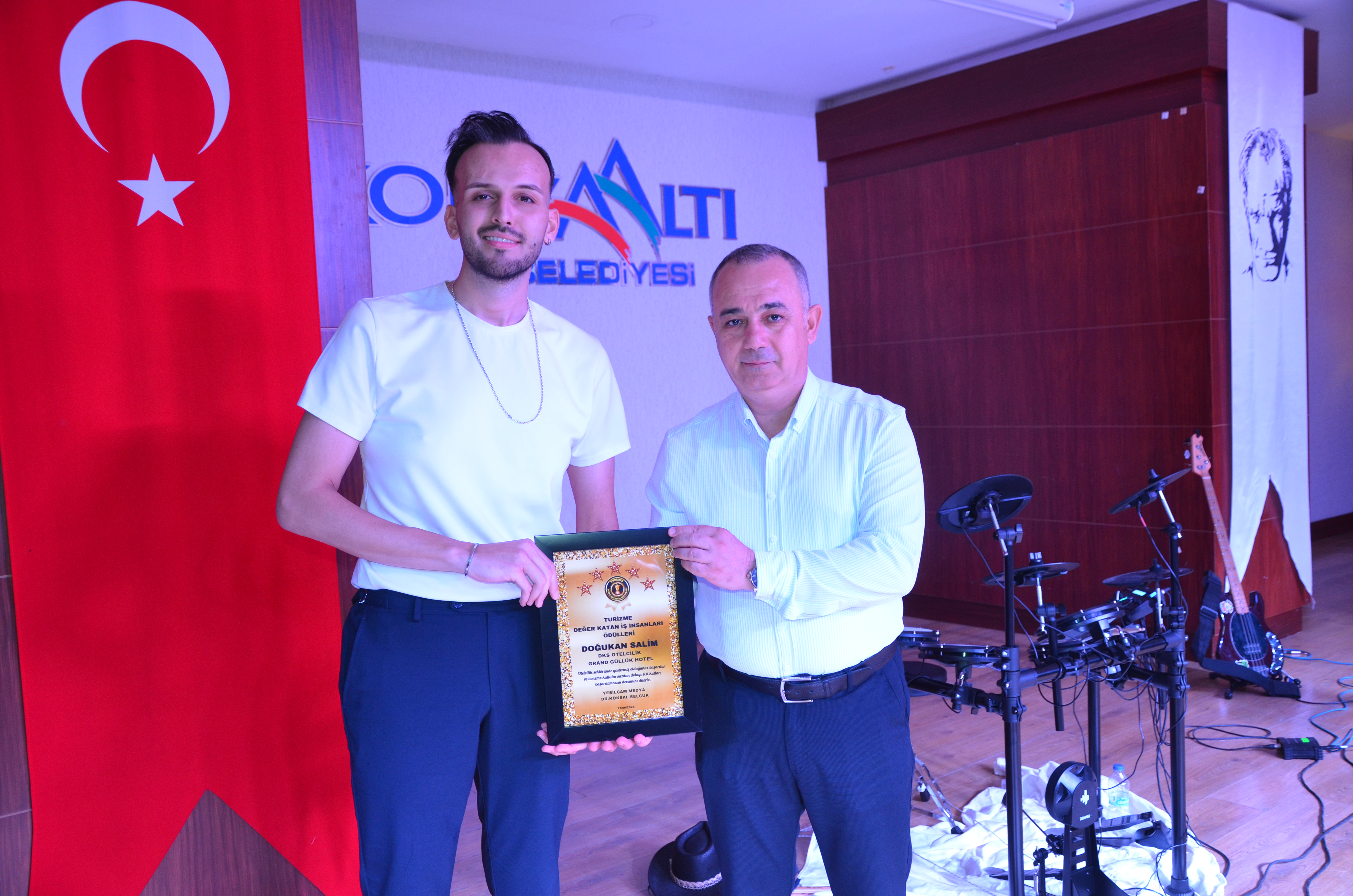 Konaklama Sektörüne Katkılarından Dolayı Doğukan Salim’e Ödül