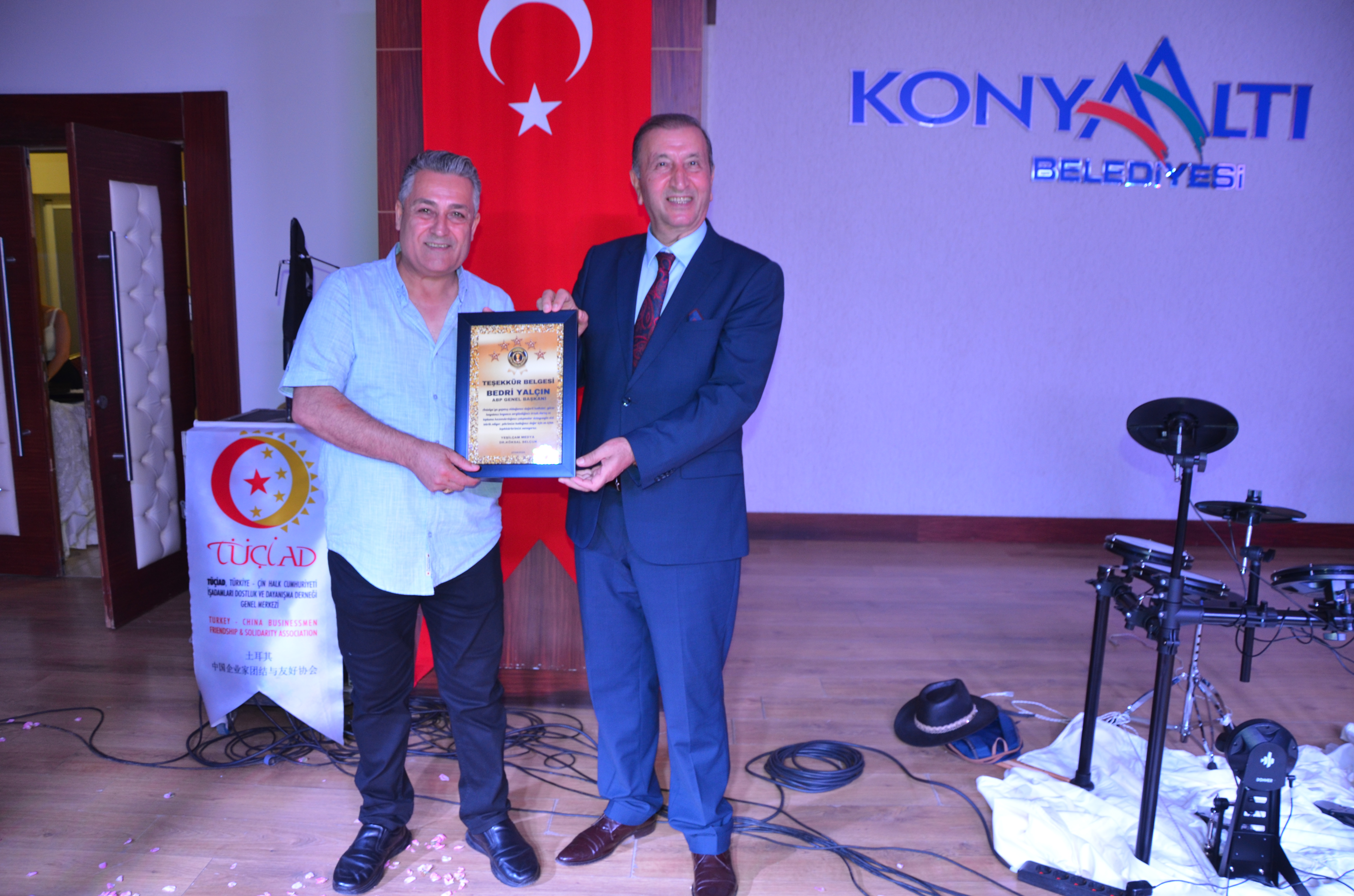 Bedri Yalçın’a Teşekkür Belgesi: Destekleri Törene Değer Kattı