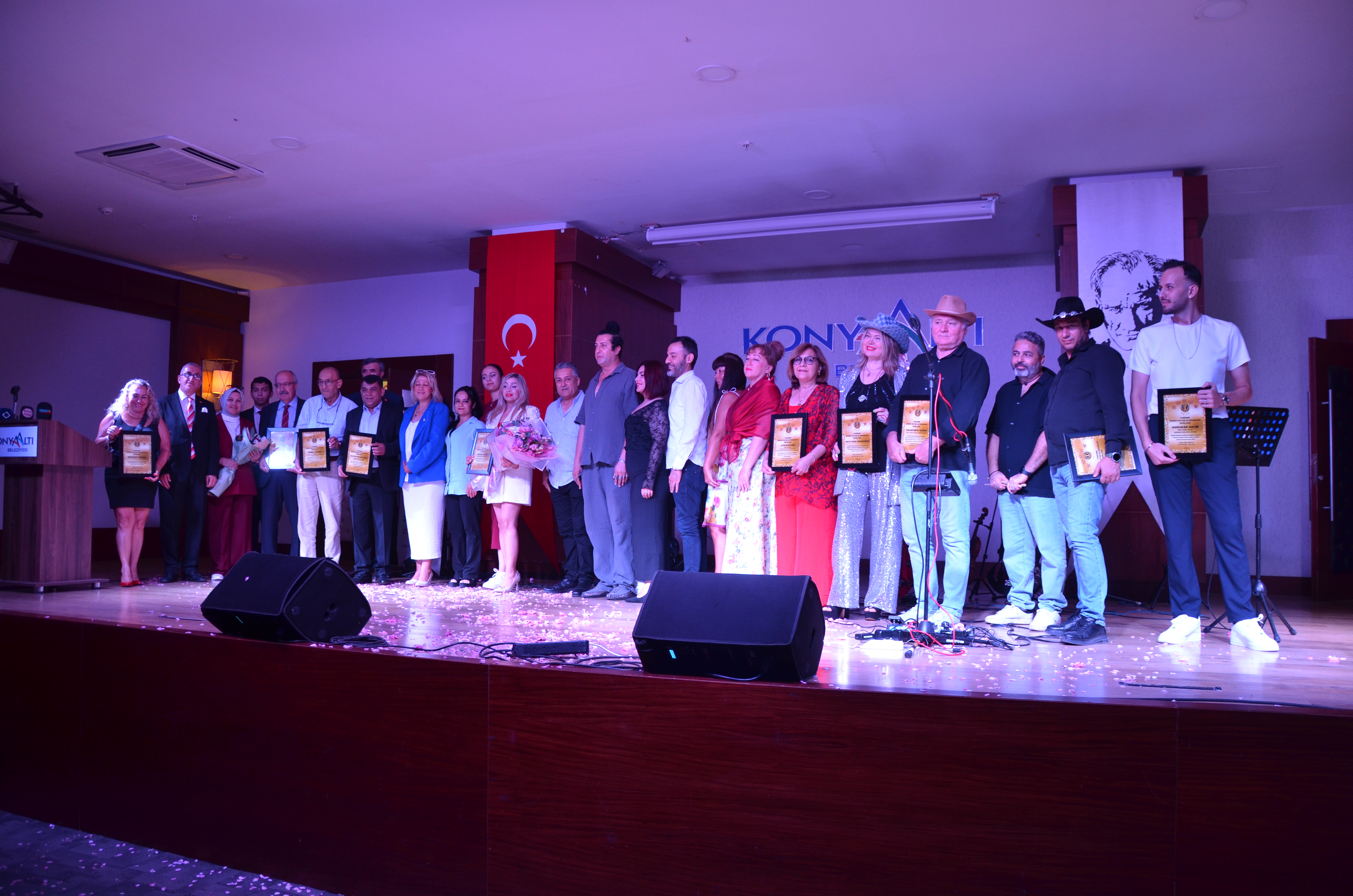 Antalya’da Görkemli Gece: Turizme Değer Katan İş İnsanları 27. Kez Ödüllendirildi