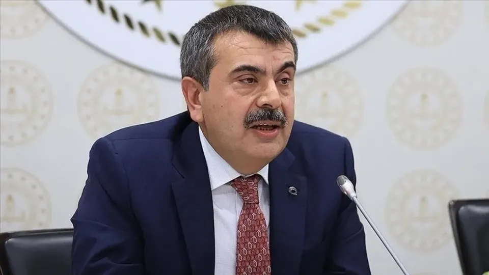 Bakan Tekin'den zorunlu eğitim açıklaması: “Tartışmaları izliyoruz, kamuoyu isterse değerlendiririz”