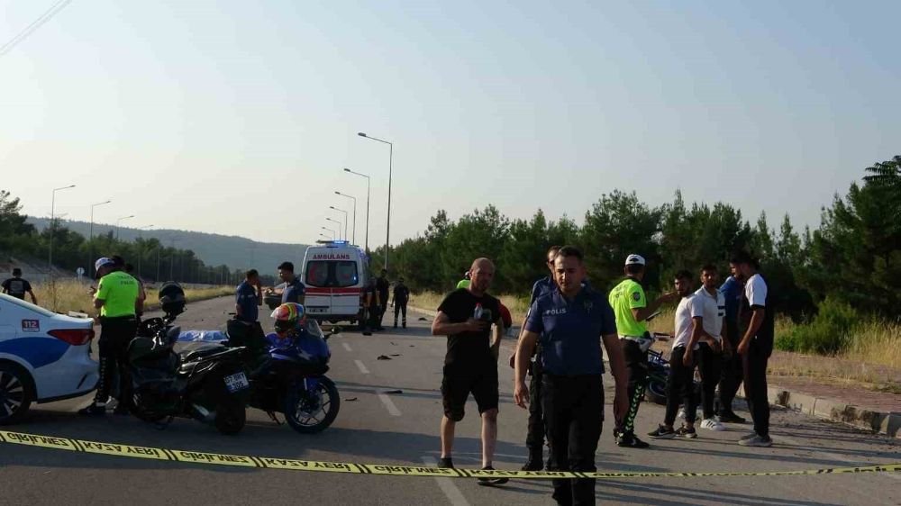 Antalya’da Kırmızı Işık İhlali Can Aldı: Motosiklet Sürücüsü Hayatını Kaybetti
