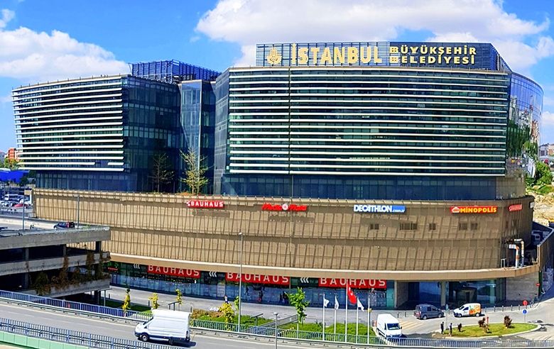 İBB Soruşturmasında Yeni Operasyon: Başkan Danışmanlarının Şoförleri Dahil 10 Gözaltı