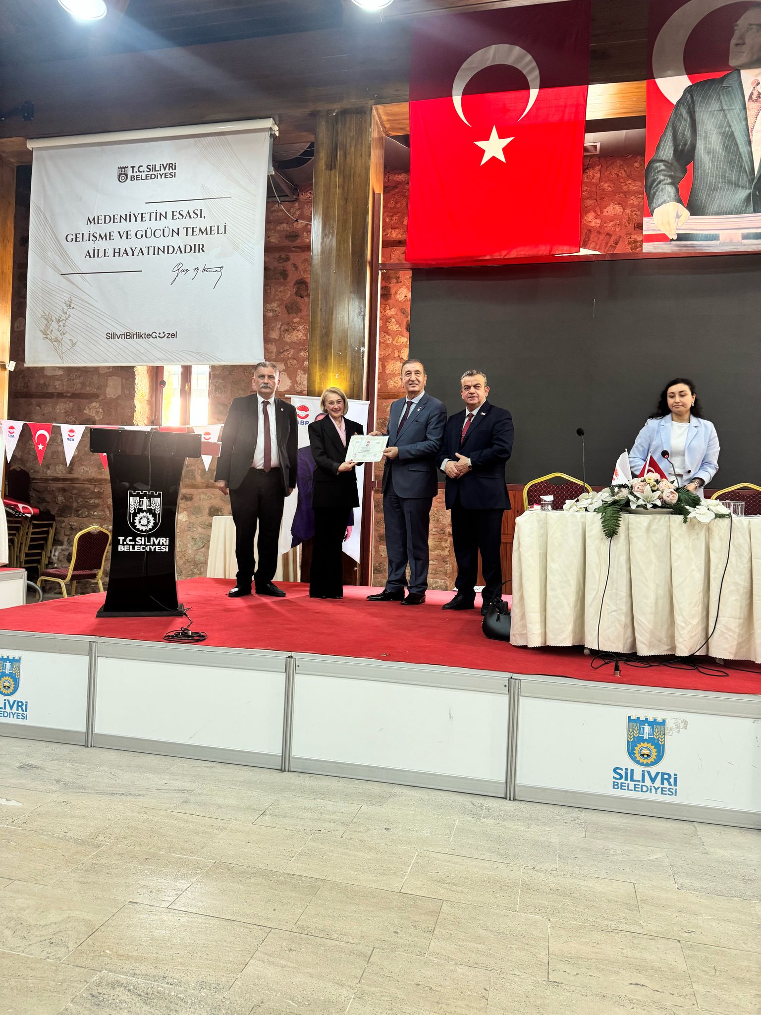 Anadolu Birliği Partisi Kadın Kolları Genel Başkanı Şebnem Tuzcu'nun Açıklamalar