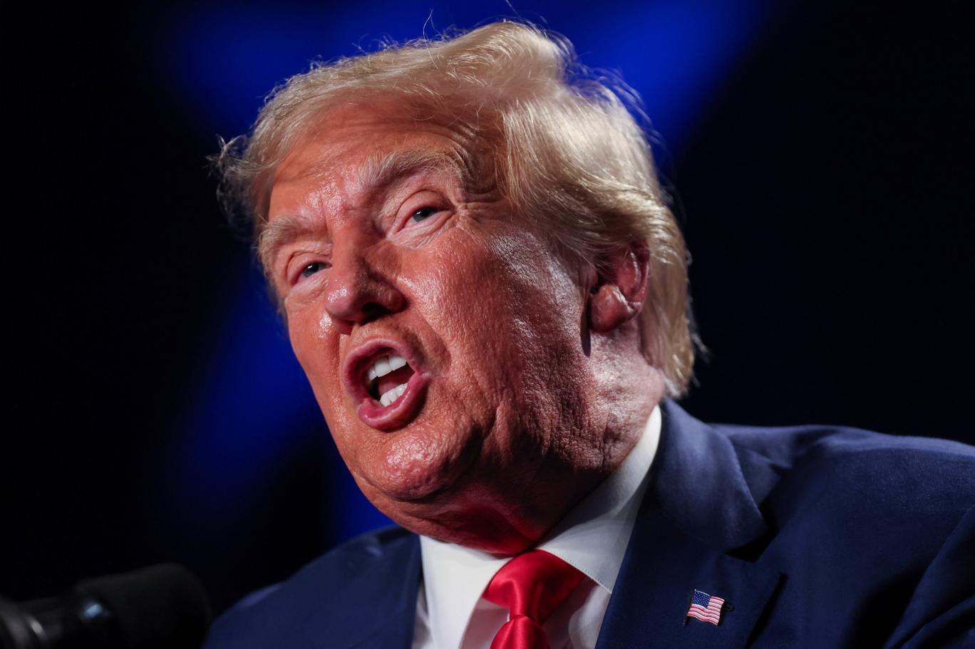 Trump’tan Rusya’ya Sert Mesaj: “Pazartesi Büyük Açıklama Geliyor”