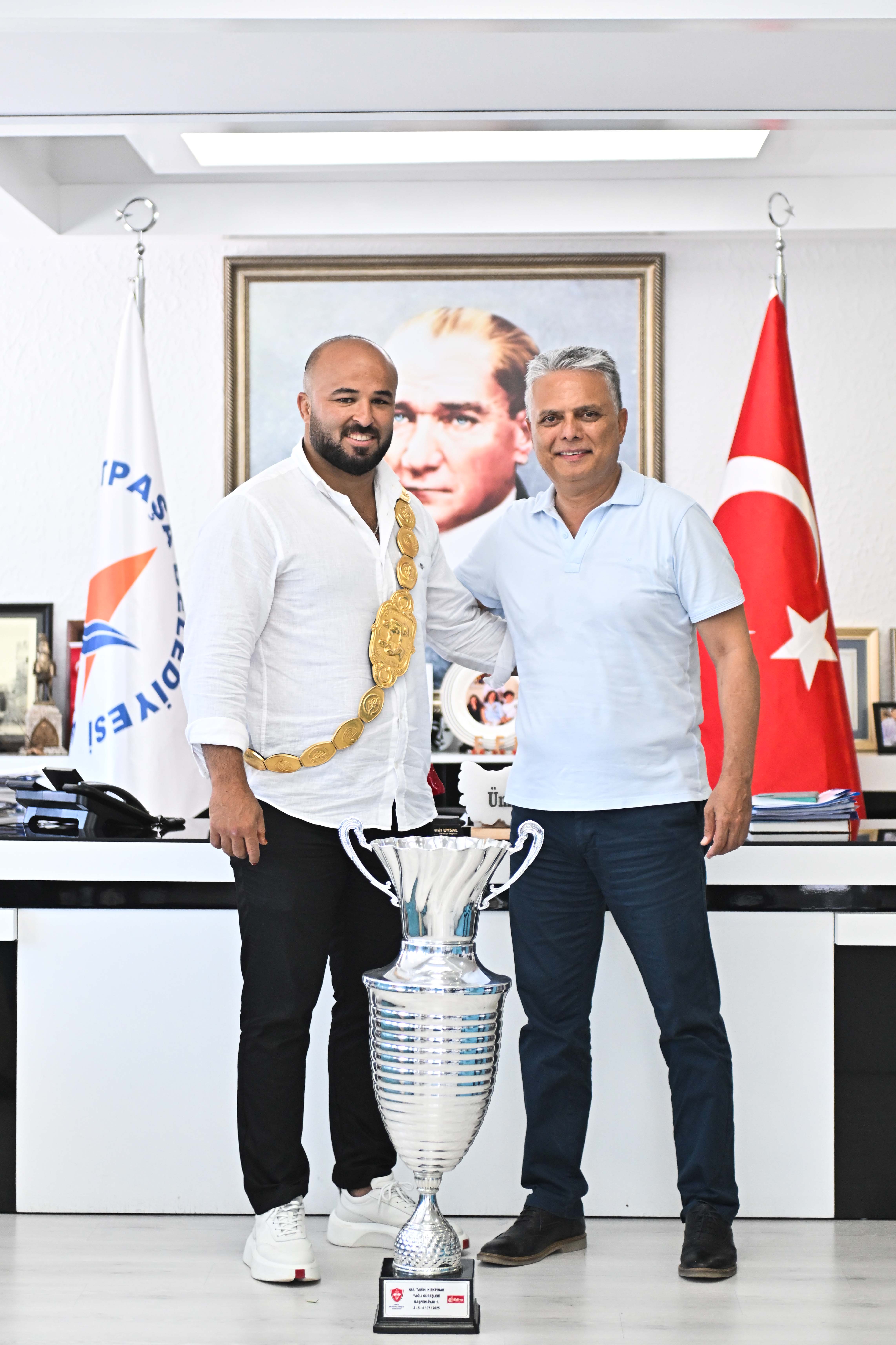 Orhan Okulu’ya görkemli karşılama