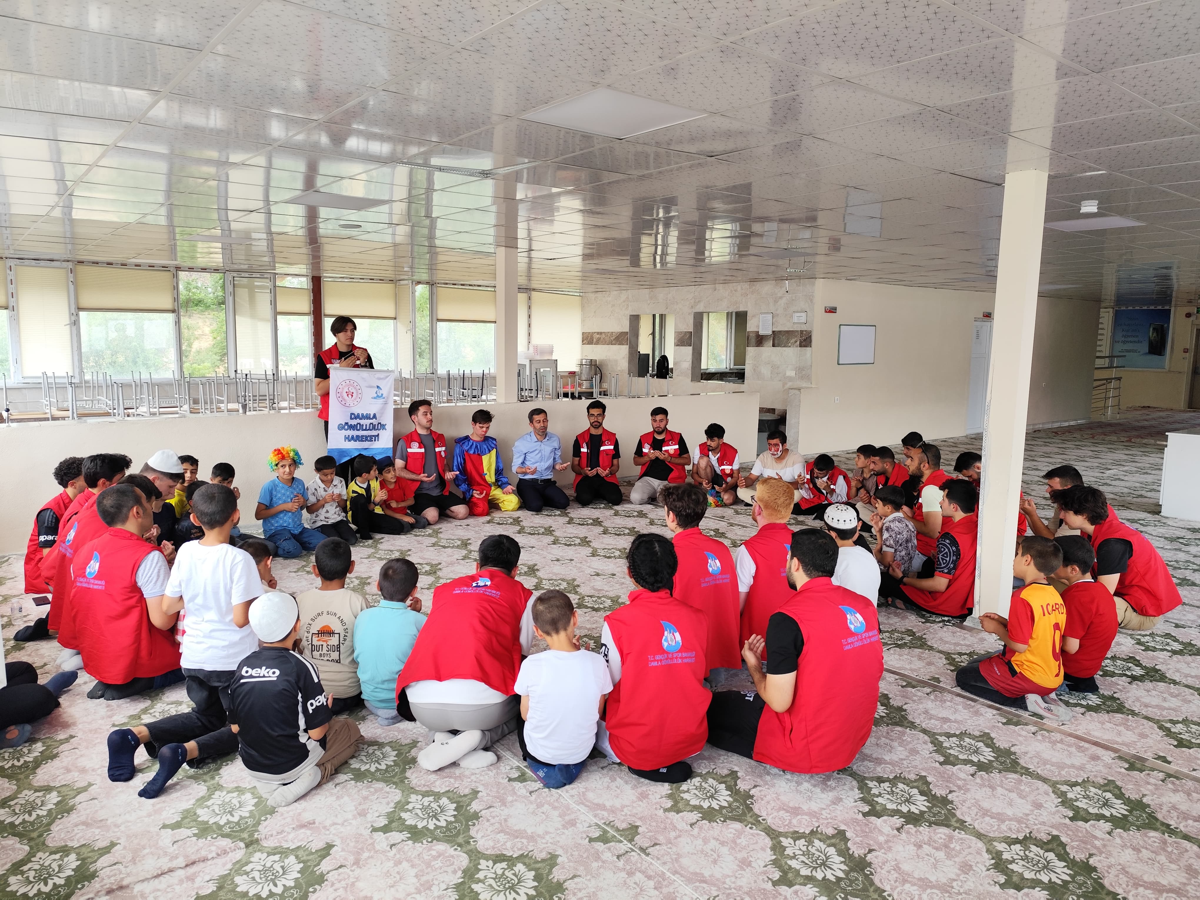 Uluslararası Damla Gönüllülük Hareketi'nin yeni adresi Hakkari oldu