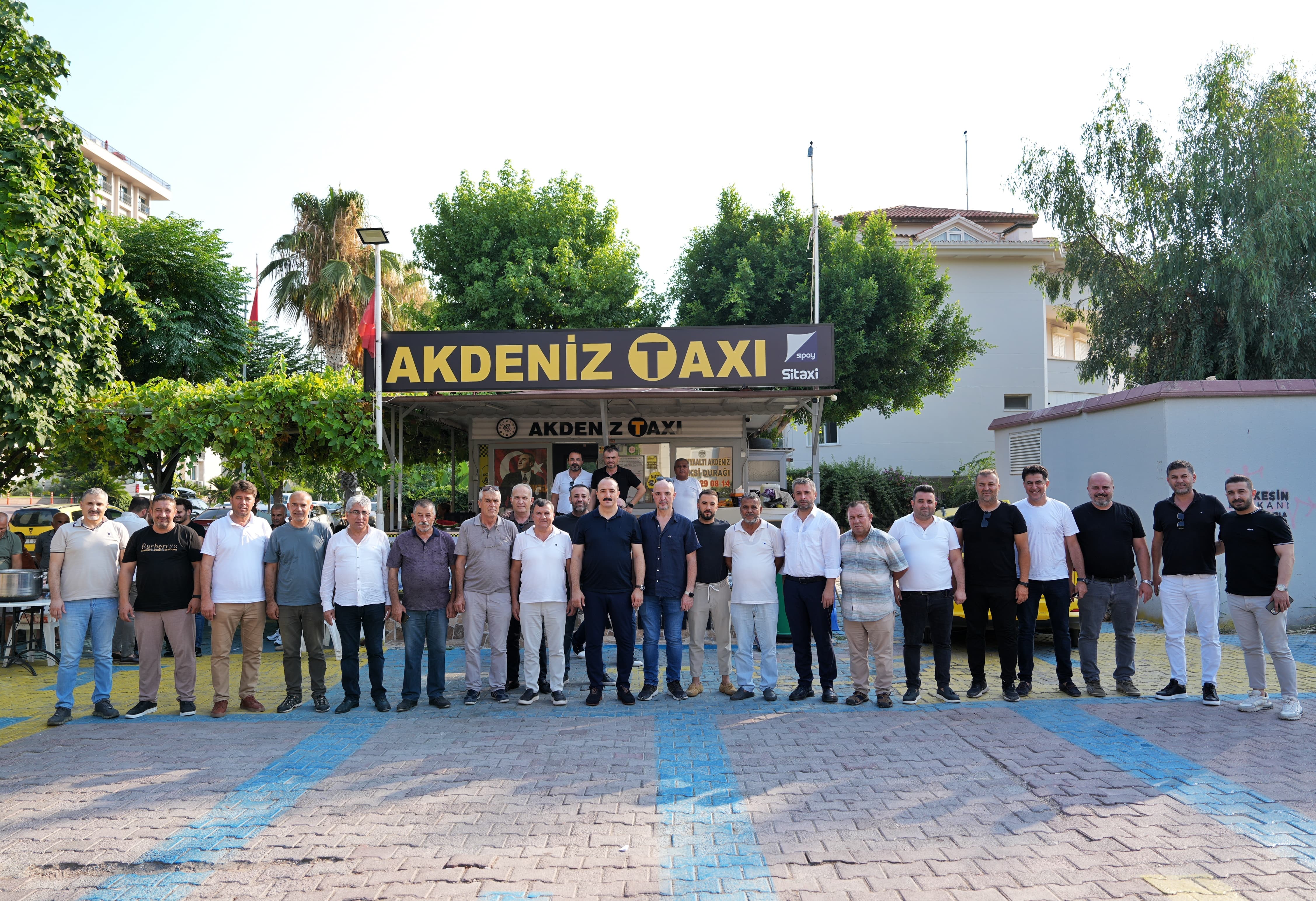 BAŞKAN KOTAN TAKSİCİ ESNAFINA KONUK OLDU