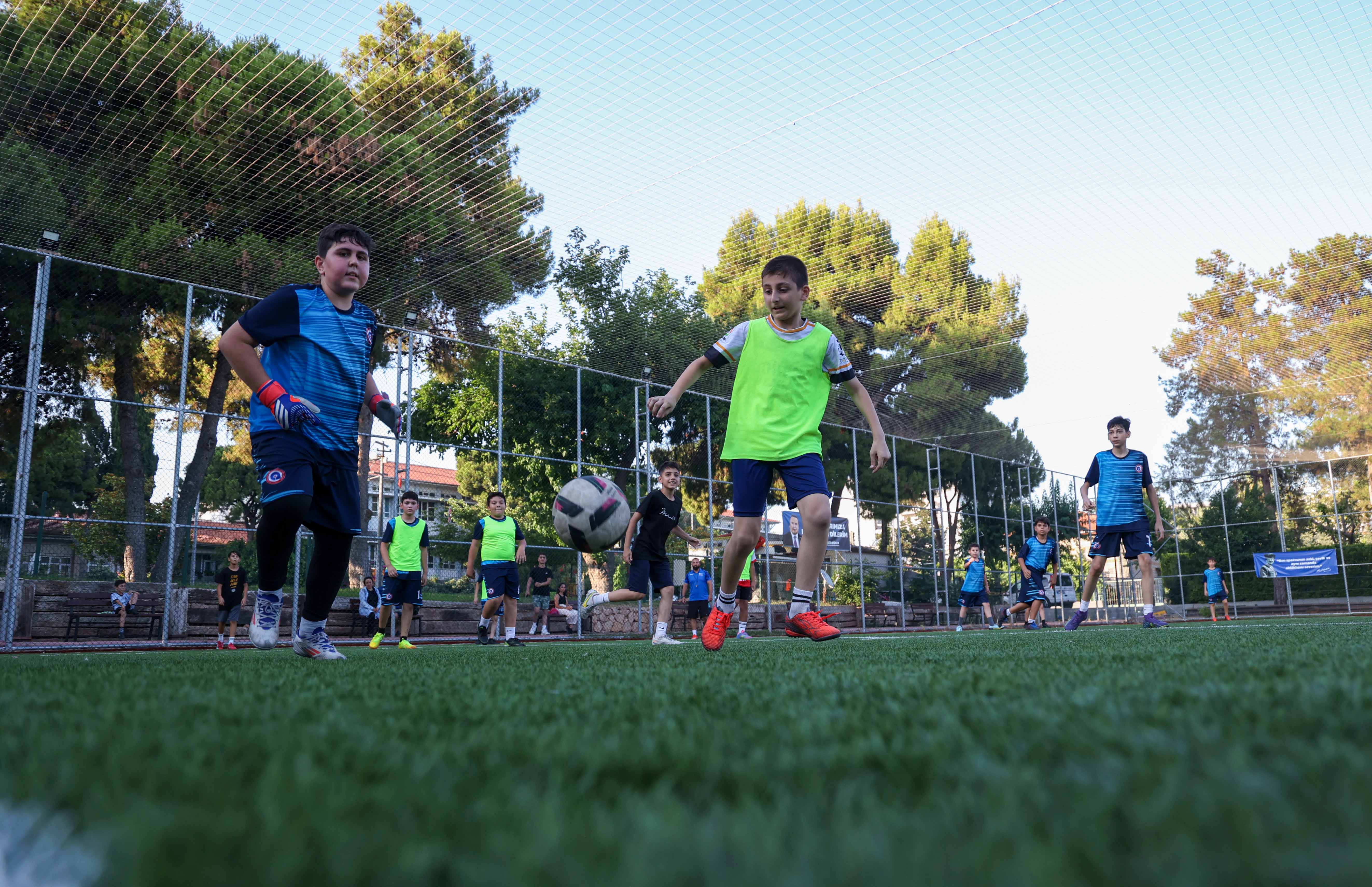 Antalya Büyükşehir Belediyesi’nin spora ve sporcuya desteği sürüyor