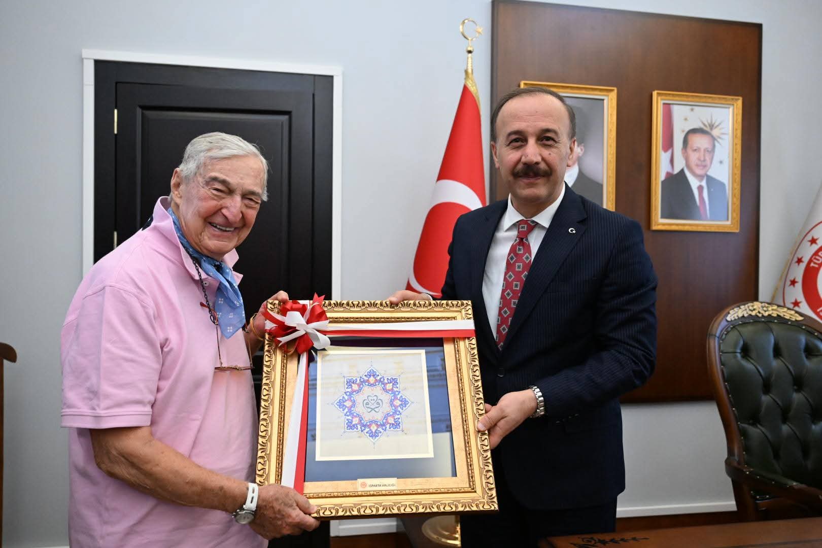 RAHMİ KOÇ’TAN ISPARTA VALİLİĞİ’NE ZİYARET