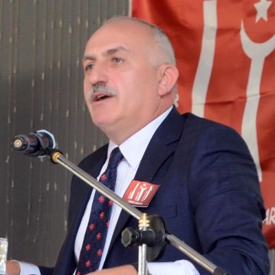 Hakkı Kıroğlu: “Eleştirmekle Değil, Üretmekle Vatan Kurtulur”