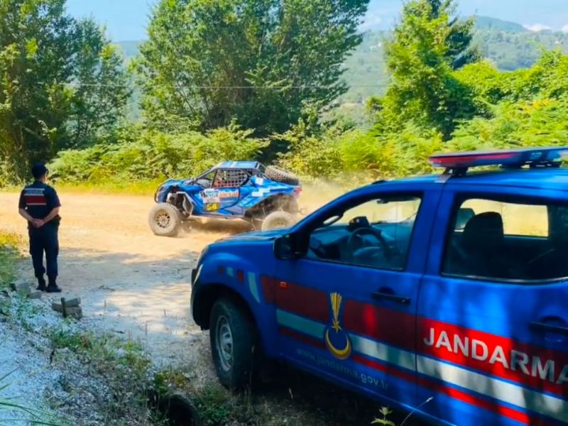 Giresun’da İl Jandarma Ekipleri Offroad Şampiyonasında Nefes Kesen Yarışlara Güven Kattı