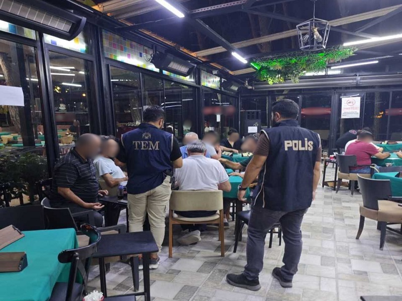 Antalya'da Eş Zamanlı Umuma Açık Yer Uygulaması Yapıldı