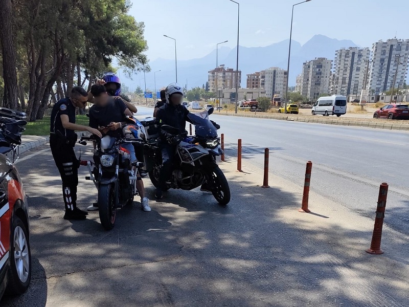 Antalya Genelinde Motosikletli Denetimler Uygulandı