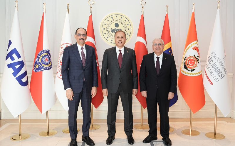 Bakanımız Sayın Ali Yerlikaya, Milli Dayanışma, Kardeşlik ve Demokrasi Komisyonu Toplantısına Katıldı