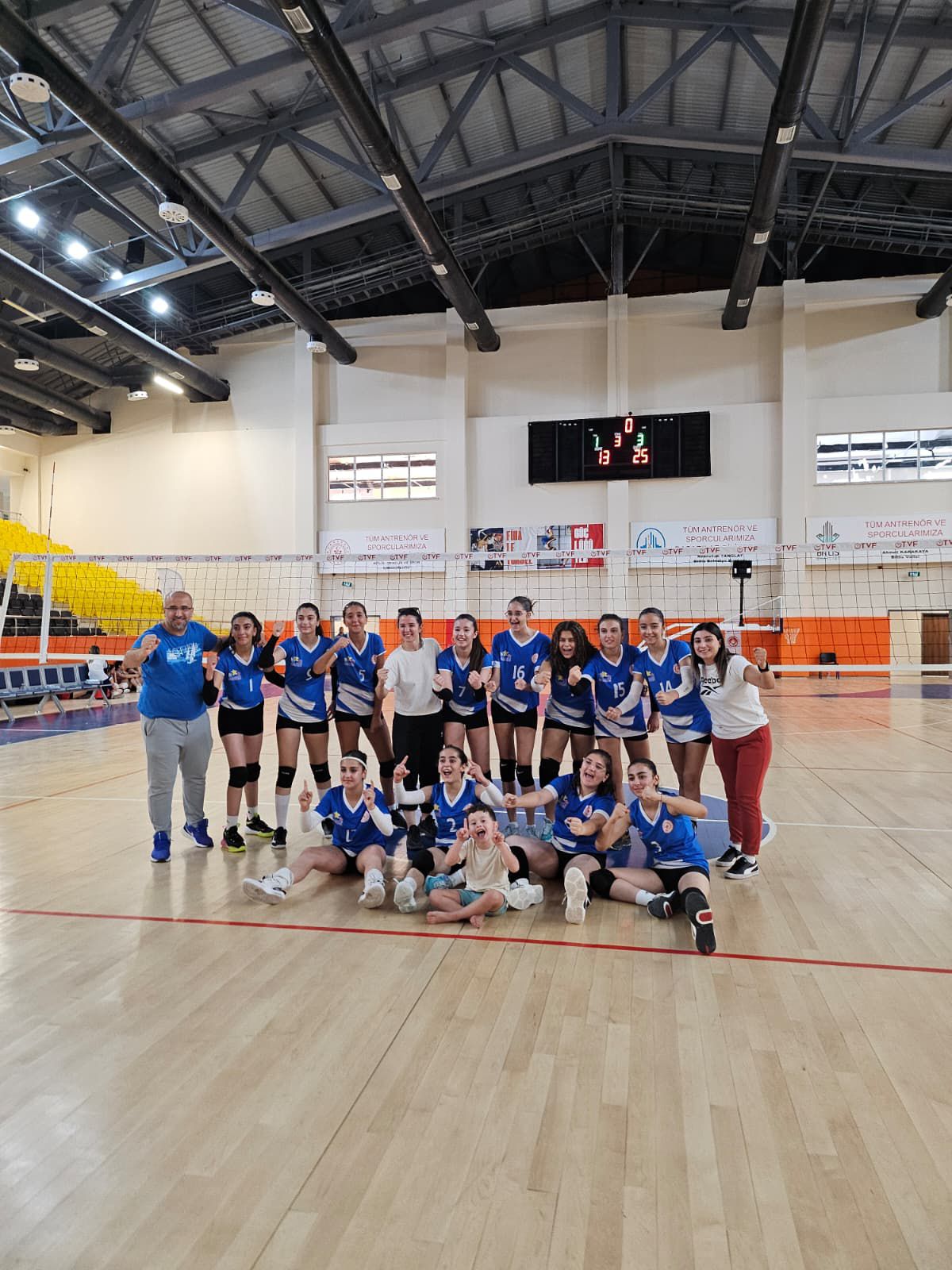 DİYARBAKIRLI VOLEYBOLCULAR TARİH YAZDI 