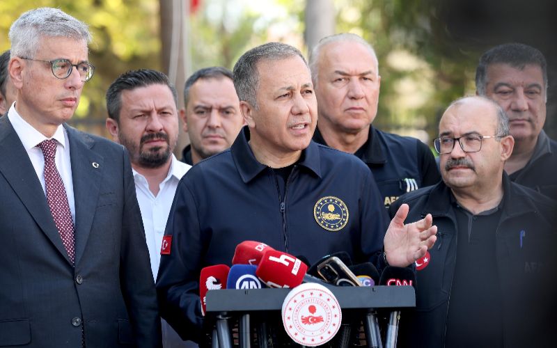 İçişleri Bakanımız Sayın Ali Yerlikaya ile Sağlık Bakanı Sayın Kemal Memişoğlu Açıklamalarda Bulundu