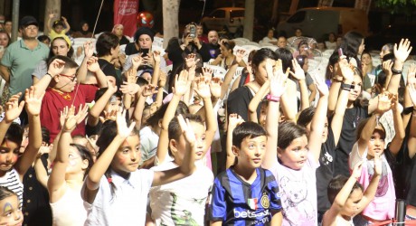 Sahne Kepez Ulus Mahallesi’ne renk kattı  