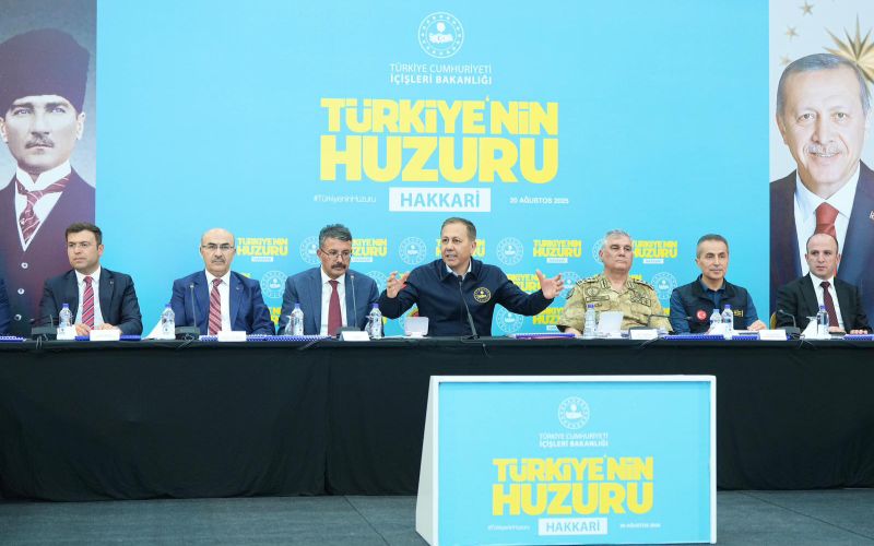 İçişleri Bakanımız Sayın Ali Yerlikaya Hakkari’de Huzur ve Güvenlik Toplantısına Katıldı