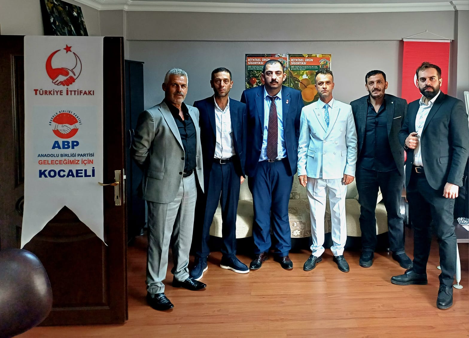Anadolu Birliği Partisi Kartepe İlçe Kongresini Gerçekleştirdi