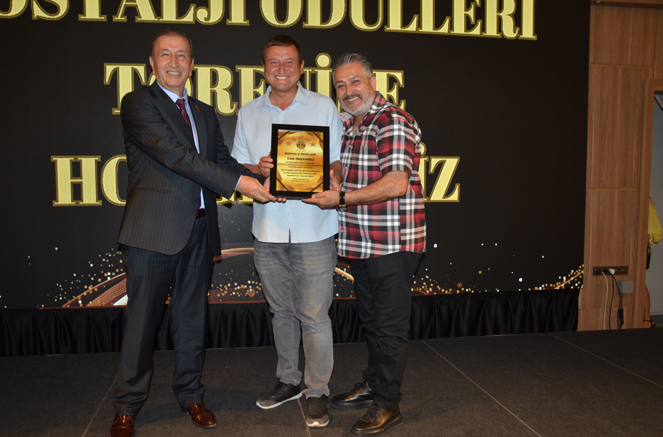 Nostalji Ödülleri’nde Can Önvermez’e Anlamlı Ödül