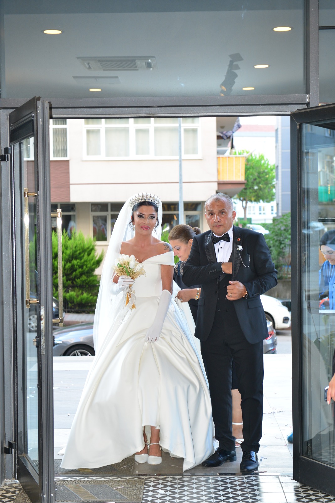 Havvanur ve Kenan Kül çifti hayatlarını birleştirdi