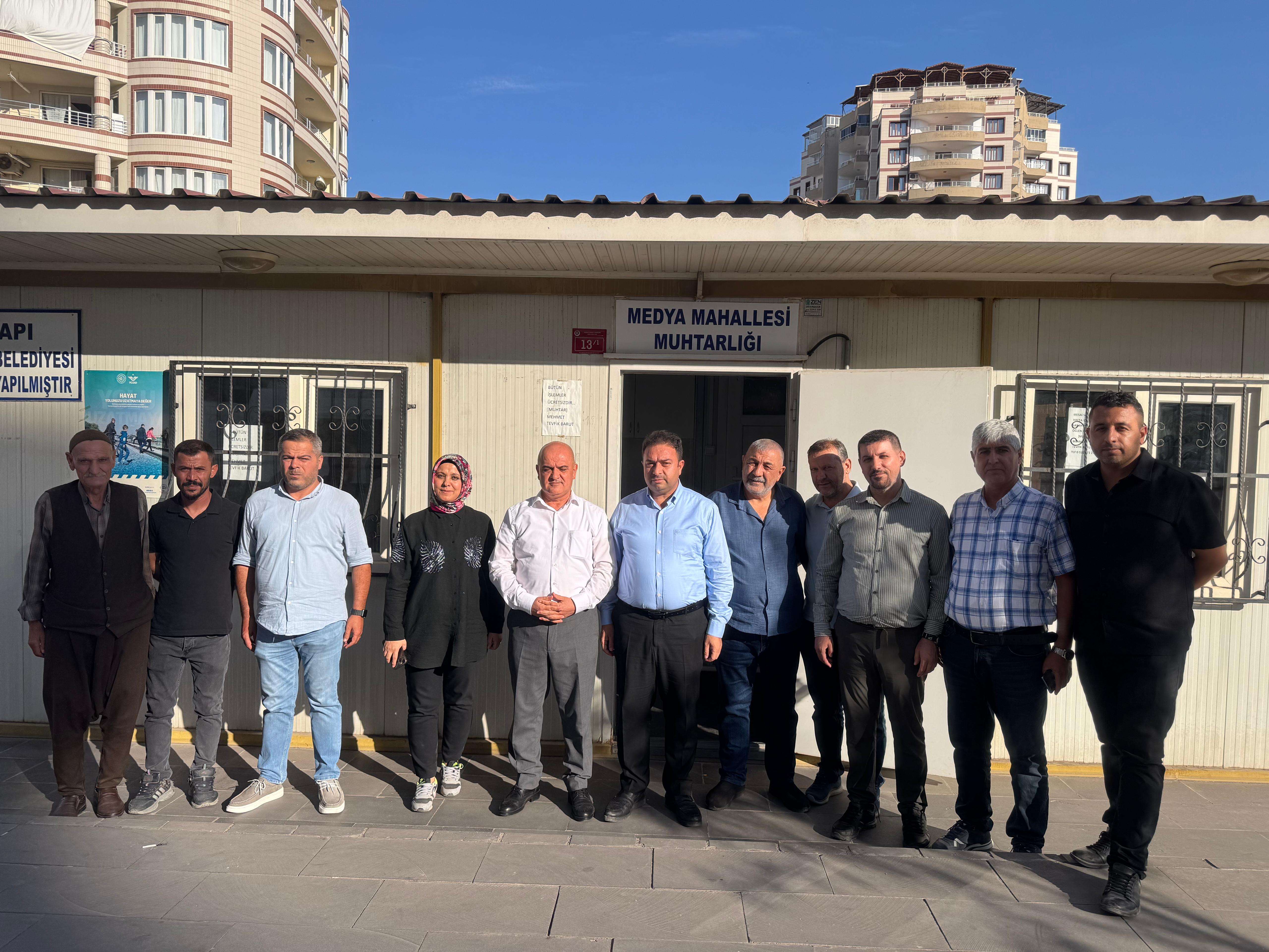SOKAK SOKAK GEZİP KARDEŞLİK SÜRECİNİ ANLATIYOR