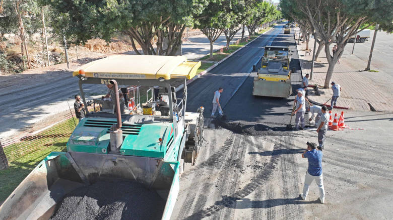 Büyükşehir’den Uncalı Caddesi’ne modern ve güvenli ulaşım altyapısı