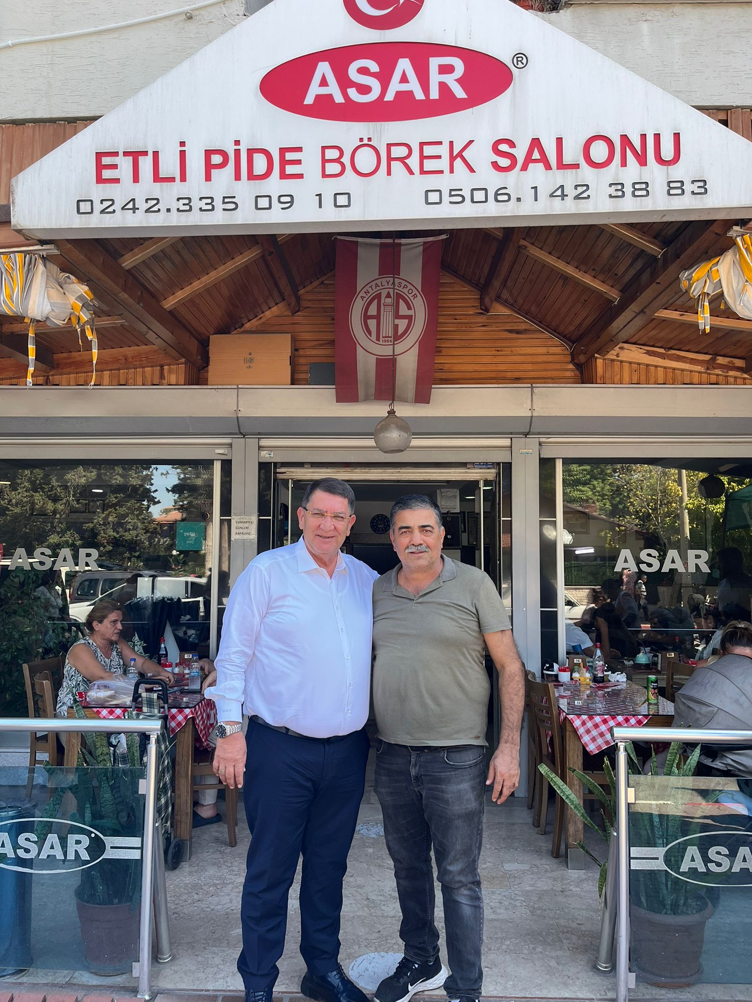 Esnaf Dostu Başkan” Adlıhan Dere’ye Teşekkür