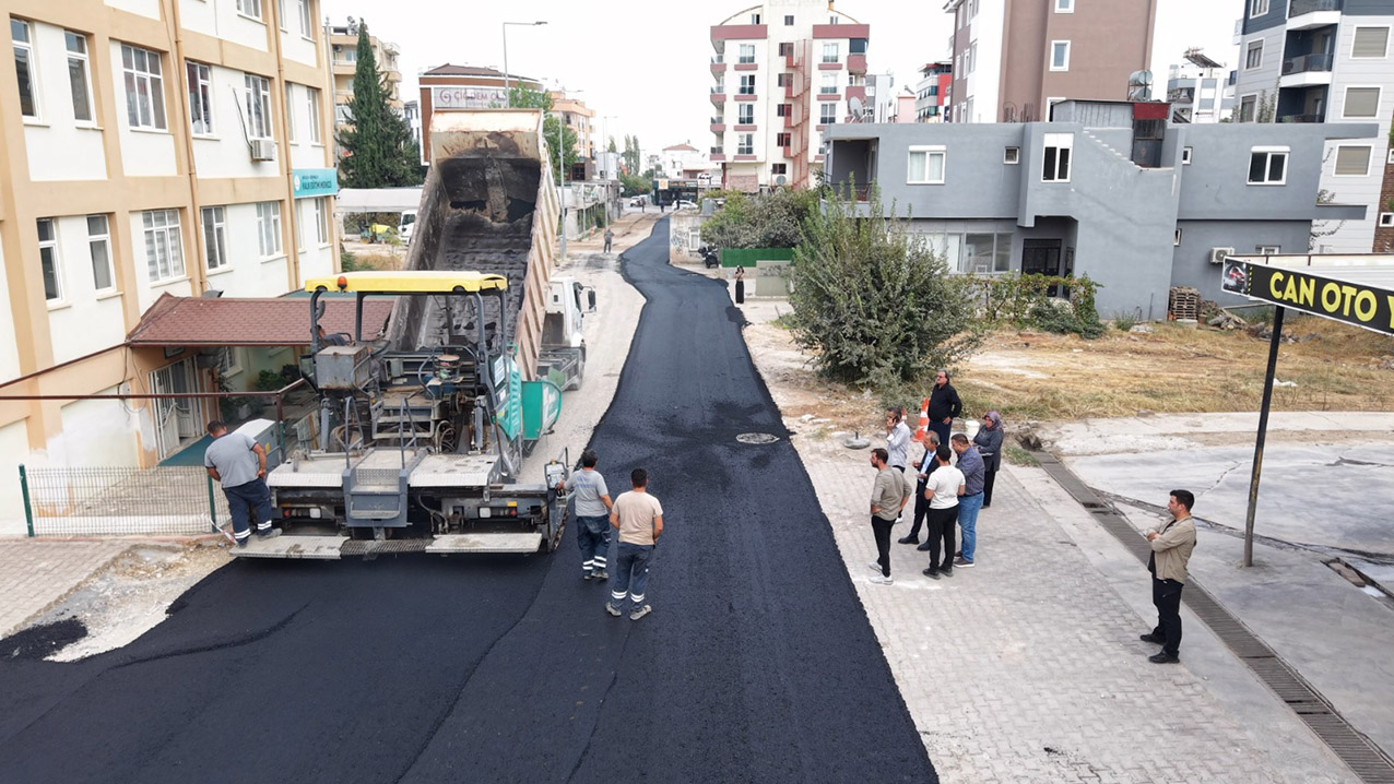 Döşemealtı Merkezi Sıcak Asfaltla Buluşuyor