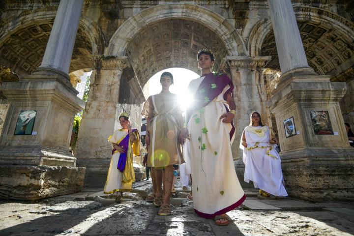 Kaleiçi dört gün boyunca sanat, müzik ve kültürle renklendi 10. Kaleiçi Old Town Festivali sona erdi