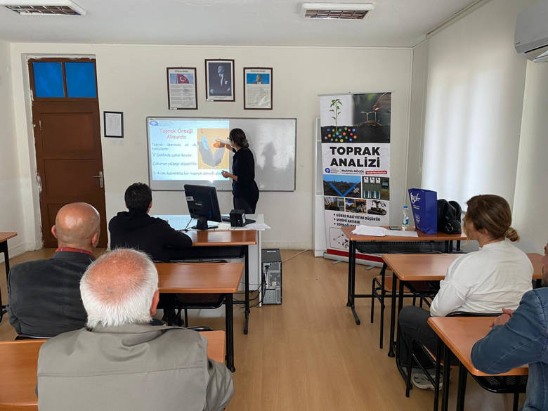 Büyükşehir’de tarımsal eğitimler sürüyor