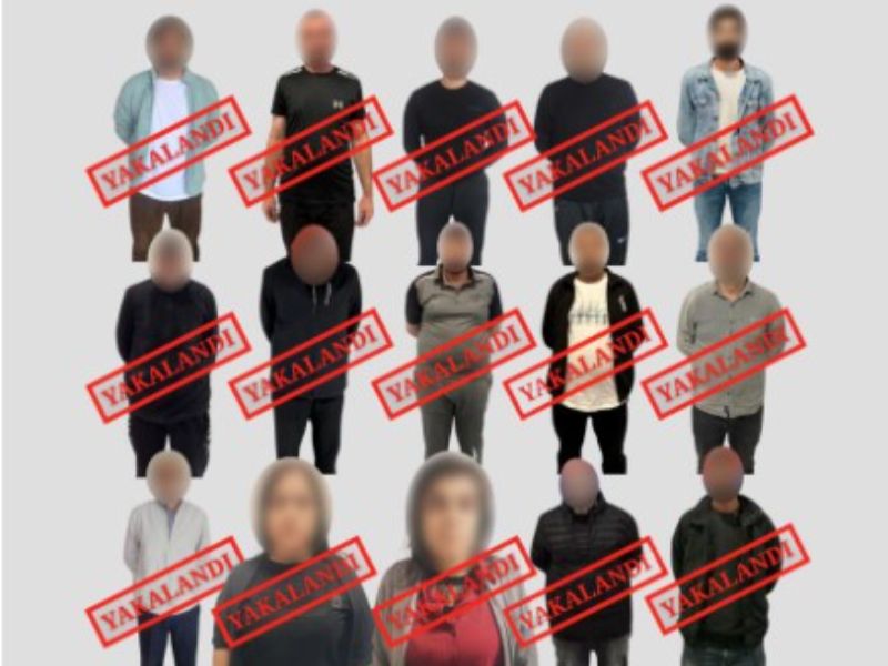 Bakanımız Sayın Ali Yerlikaya:''13'ü Kırmızı Bültenle Aranan 15 Suçlunun Türkiye'ye İadesi Sağlandı''