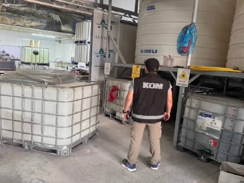 Antalya Emniyetten Kaçak Alkol Fabrikasına Operasyon