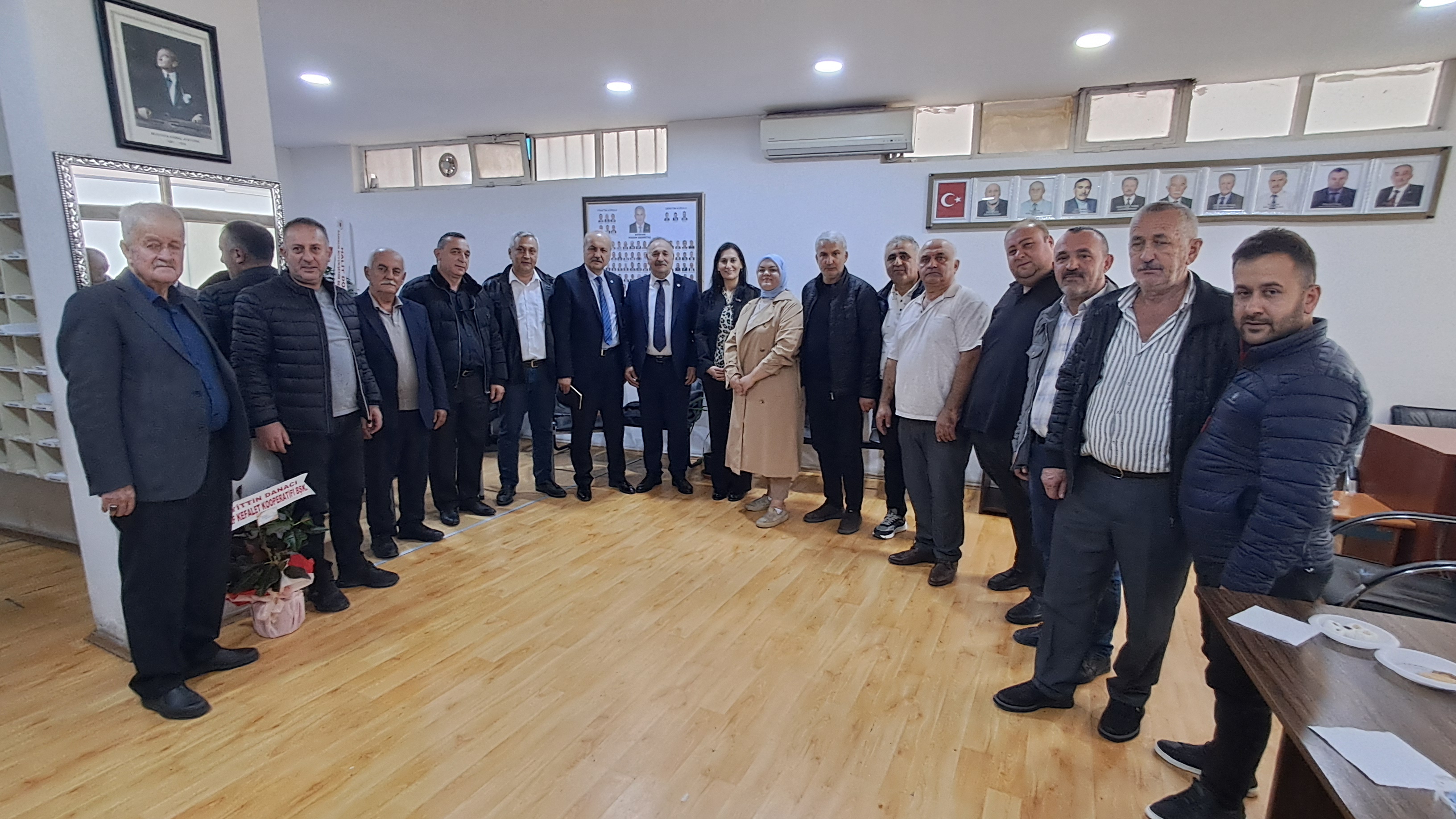 İYİ Parti Terme İlçe Başkanı Şakir Şahin’den Muhtarlar Derneği’ne Ziyaret