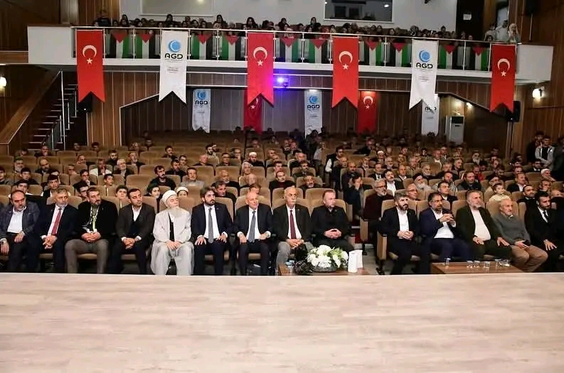 Terme’de “Bir Konu, Bir Konuk” Programı Yoğun Katılımla Gerçekleştirildi