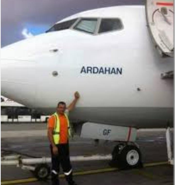 Ne demokrasisi ya.. Biz sizden uçak alacağız..