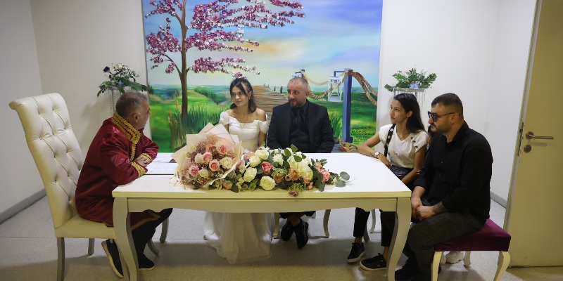 Antalya’da anlamlı tarihte iki özel nikâh