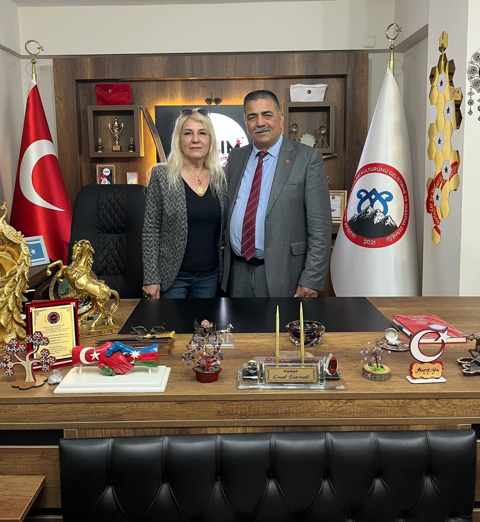 ADNAN ASAR DURMAK BİLMİYOR! ESNAF İÇİN HER KAPIYI ÇALIYOR