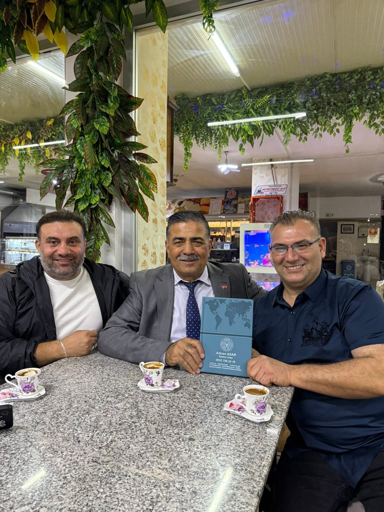 “Adnan Asar, Esnafın Gönlüne Dokunmaya Devam Ediyor”